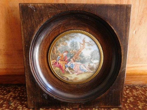 Painted miniature gallant - painted,