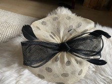 MARKS AND SPENCERS CREAM