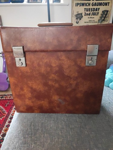 Vinyl record storage case - 12",