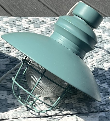 Light industrial pendant - light,
