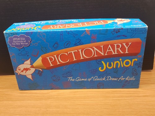 Pictionary junior board game - board,
