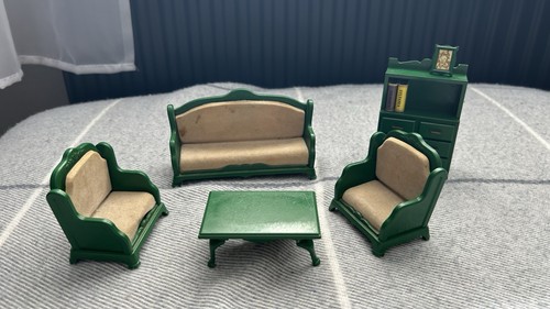 Vintage epoch dolls house - dolls,