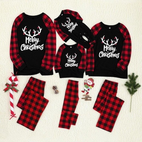 Family matching christmas - family,
