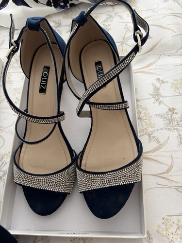 Quiz matching navy shoes - quiz, (size