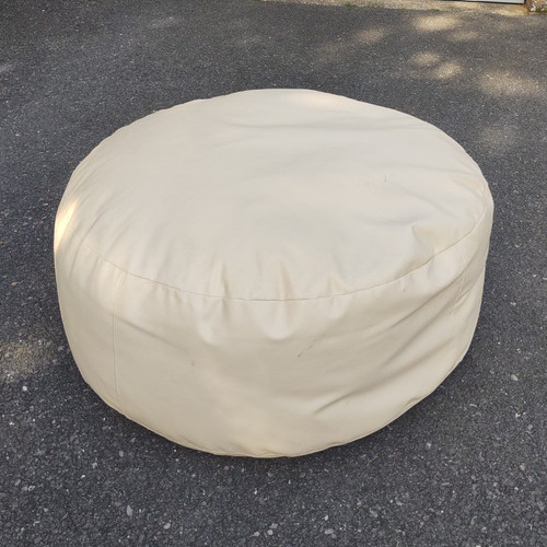 New born posing round solid - new,