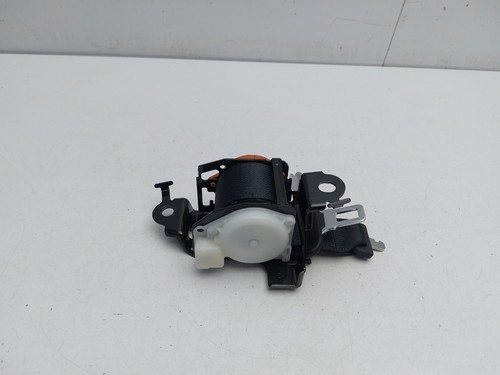 Rear centre seat - rear, belt