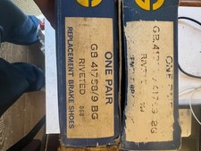 set of GIRLING GB 41758/9 BG  riveted replacement brake shoes 