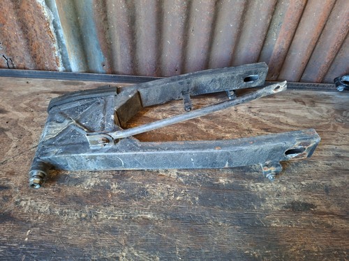 Kawasaki er5 swingarm - kawasaki,