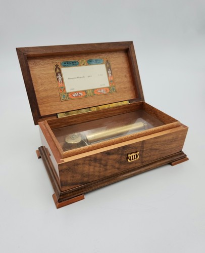 Reuge music box - -, hungarian