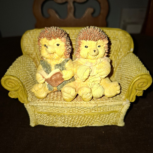 Hedgehog couple - hedgehog,