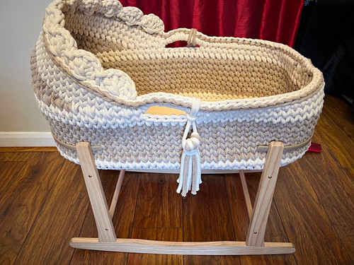 Hand braided knit oval - hand, moses