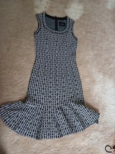 Ladies Patterned Trampet Dress Size S