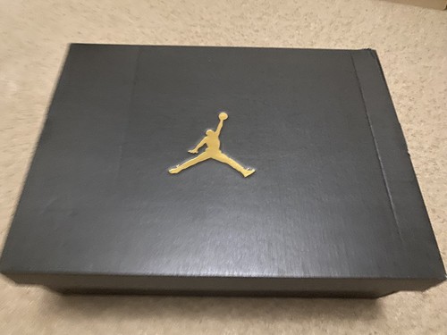 Nike jordans empty - shoe, box