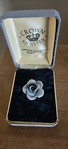 Vintage porcelain geey rose - vintage,