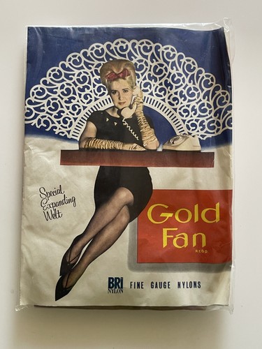 Vintage gold fan fine gauge - gold,