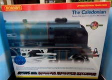 HornbyR2112 Caledonian trainpack BR 4-6-2coronation 8P City of Bristol 3 coaches