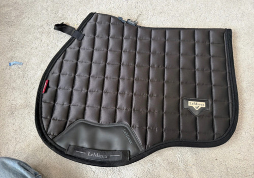 Mieux black saddle - le, pad