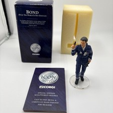 CORGI JAMES BOND ICON FIGURE -