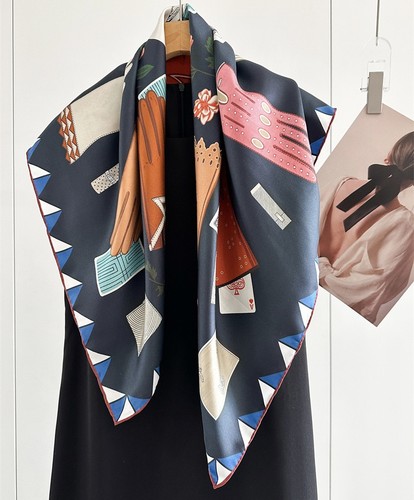 100 mulberry silk scarf in - 100%,