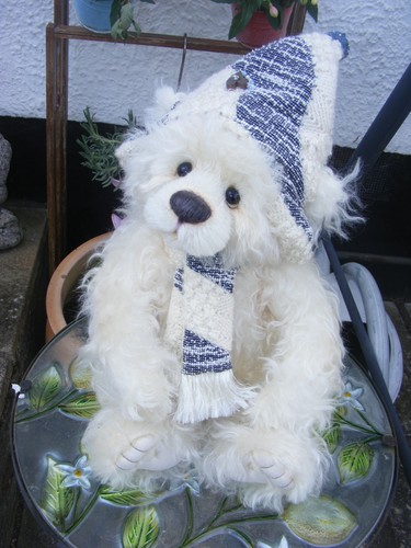 Charlie bears bacall - ~,