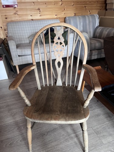 Vintage wheel backack carver