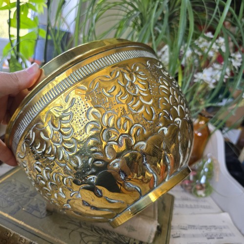 Vintage metal brass planter - brass,