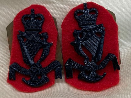 Genuine pair post 1953 - genuine,