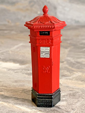 ZC397:  ROYAL MAIL PENFOLD PILLAR BOX PEWTER MODEL 1:19