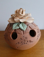 TERRACOTTA POT POURRI HOLDER