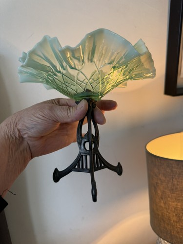 Antique art deco frilled - antique,