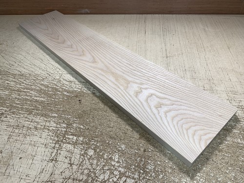 Lovely ash timber planed board - lovely,