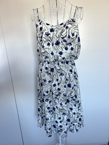 Zara basic white blue floral - zara,