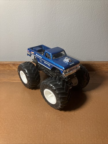 Hot wheels monster jam - hot,