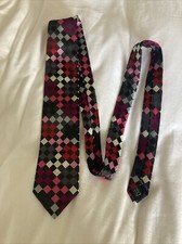 Van Buck Platinum Limited Edition 100% Silk Tie Pink Red Black