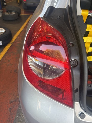 Renault clio mk3 - renault, tail