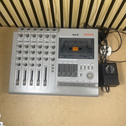 Tascam portastudio 424 - tascam,
