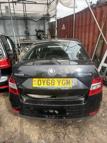 Scoda octavia 2018 breaking - scoda,