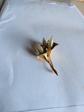 Vintage Trifari Gold Tone And