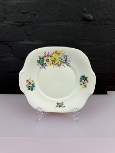 Crown staffordshire daffodils - crown,