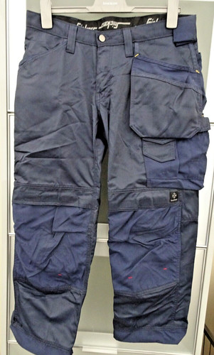 Bnwt snickers 3212 - bnwt,