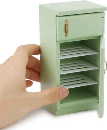 Scale dollhouse fridge - 1/12,