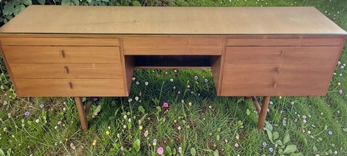 Mid century solid - mid,