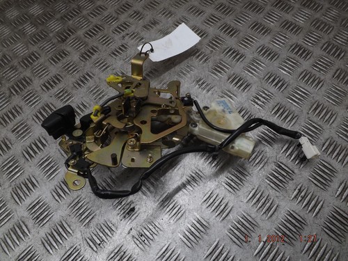 Nissan elgrand left passenger - left,