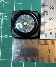 Mini Compass Can Be Slid Onto