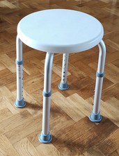 Adjustable Height Shower Stool / Seat with Aluminium Frame & Non-Slip Feet