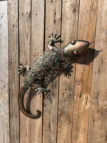 Bronze metal gecko - wall, art