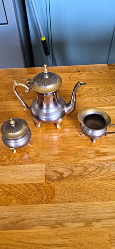 Silver plate tea coffee teapot - plate, tea/coffee