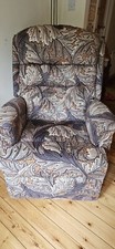HSL RISER RECLINER CHAIR 