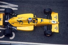 Race winner Jean Alesi Eddie