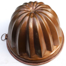 COPPER AND TIN JELLY MOULD OR BLANCMANGE MOULD. 17.5 CENTIMETRE'S IN DIAMETER.